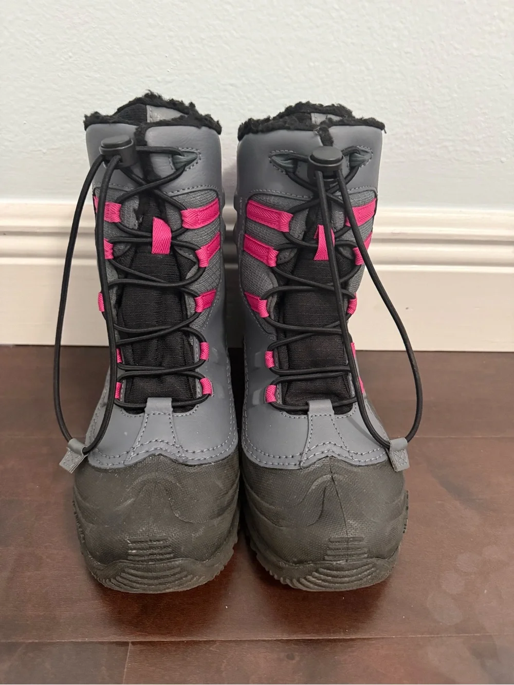 Columbia Kids Size 4 Gray & Pink Insulated Snow Boots - worn for one week